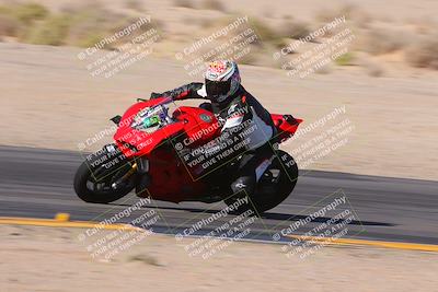 media/Dec-10-2023-SoCal Trackdays (Sun) [[0ce70f5433]]/Turn 9 Inside Set 2 (1115am)/